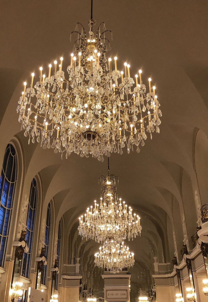 Wie eine Königin im Theater des Westens