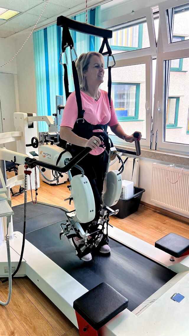 📌 More passion! More passion! More energy! 😉👍

Jaaaaa! Ich arbeite dran… !!! 

Schöne Grüße aus der INTENSIV-Therapie im @ambulanticum_bewegt . 👍

Der Name ist hier Programm!!! 👍👍👍

Ich lebe noch…. bis die Tage.😉

Liebe Grüße, Deine Christine! ❤️

#lokomat #intensivtherapie #ambulanticumherdecke #multiplesklerose #mskämpferin #mskämpfer #nevergiveup💪